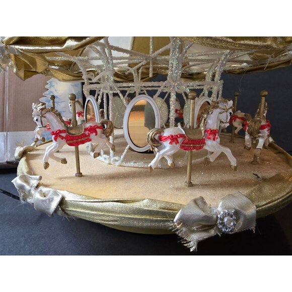Illuminated Animated Trendmasters Winter Park Carousel With Horses & Bows - Picture 2 of 14